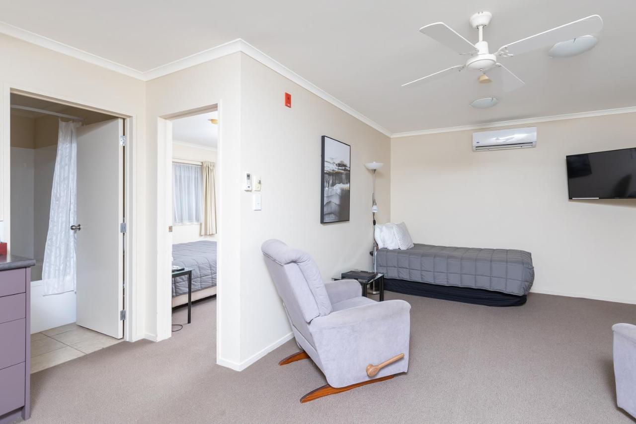 Bk'S Chardonnay Motor Lodge Masterton Εξωτερικό φωτογραφία