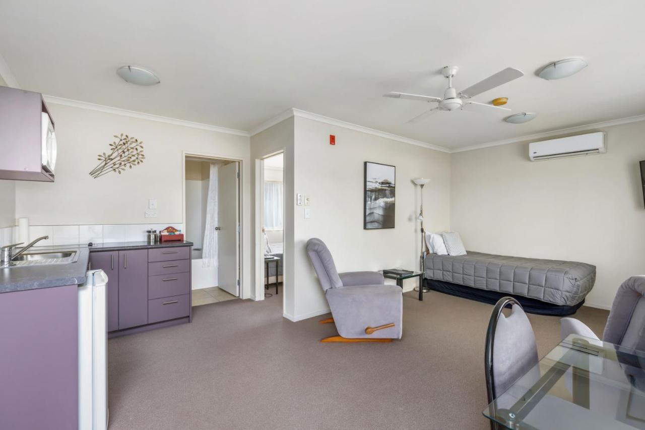 Bk'S Chardonnay Motor Lodge Masterton Εξωτερικό φωτογραφία